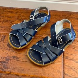 Toddler Girls Size 9 Saltwater Sandals